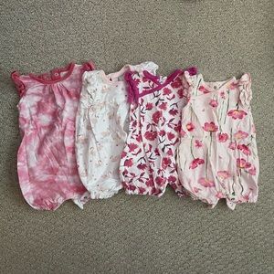 Girls Burt’s Bee Baby set of 4